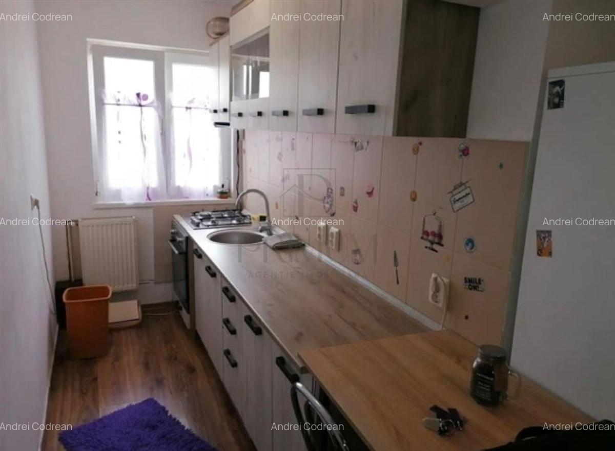 Olimpia - 2 Camere - Decomandat - Geam la baie - 1