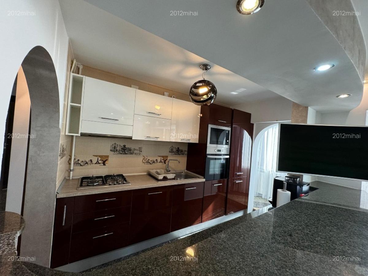 2 Camere decomandat vedere Bd. Decebal Comision 0% - 13