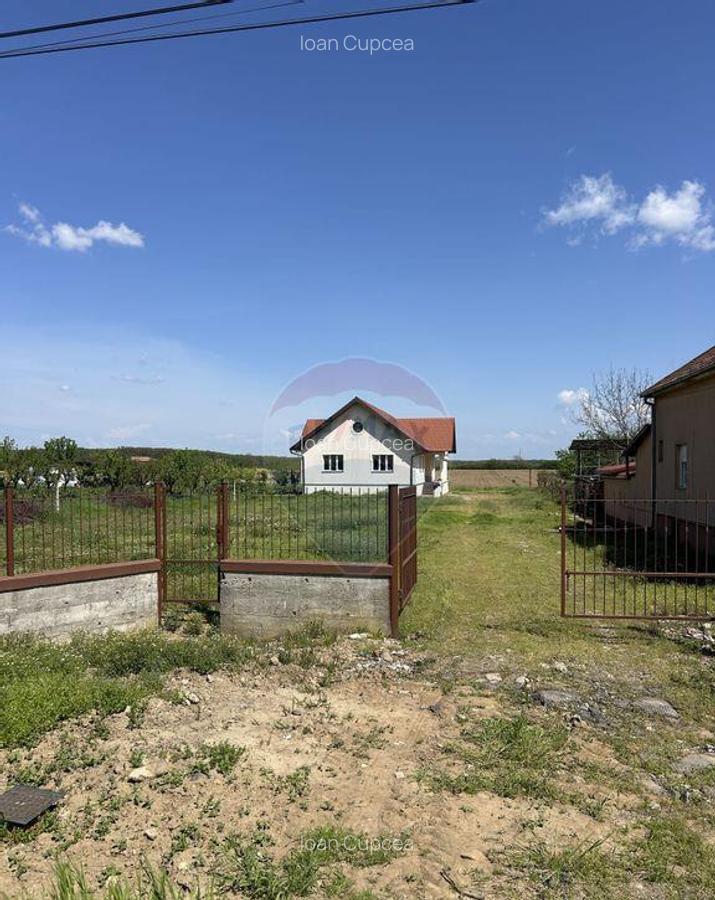 Casa cu 5 camere finisata si 10.400 m2 teren de vanzare... - 10 Casa cu 5 camere finisata si 10.400 m2 teren de vanzare... - 10