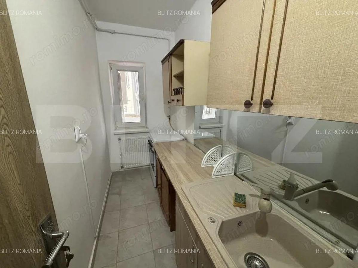 Garsoniera de vanzare, 26 mp, etajul 3, zona Bradet - 4