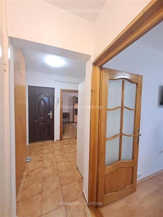 Dacia - Columnei , 2 camere decomandat cu geam la baie, liber - 6