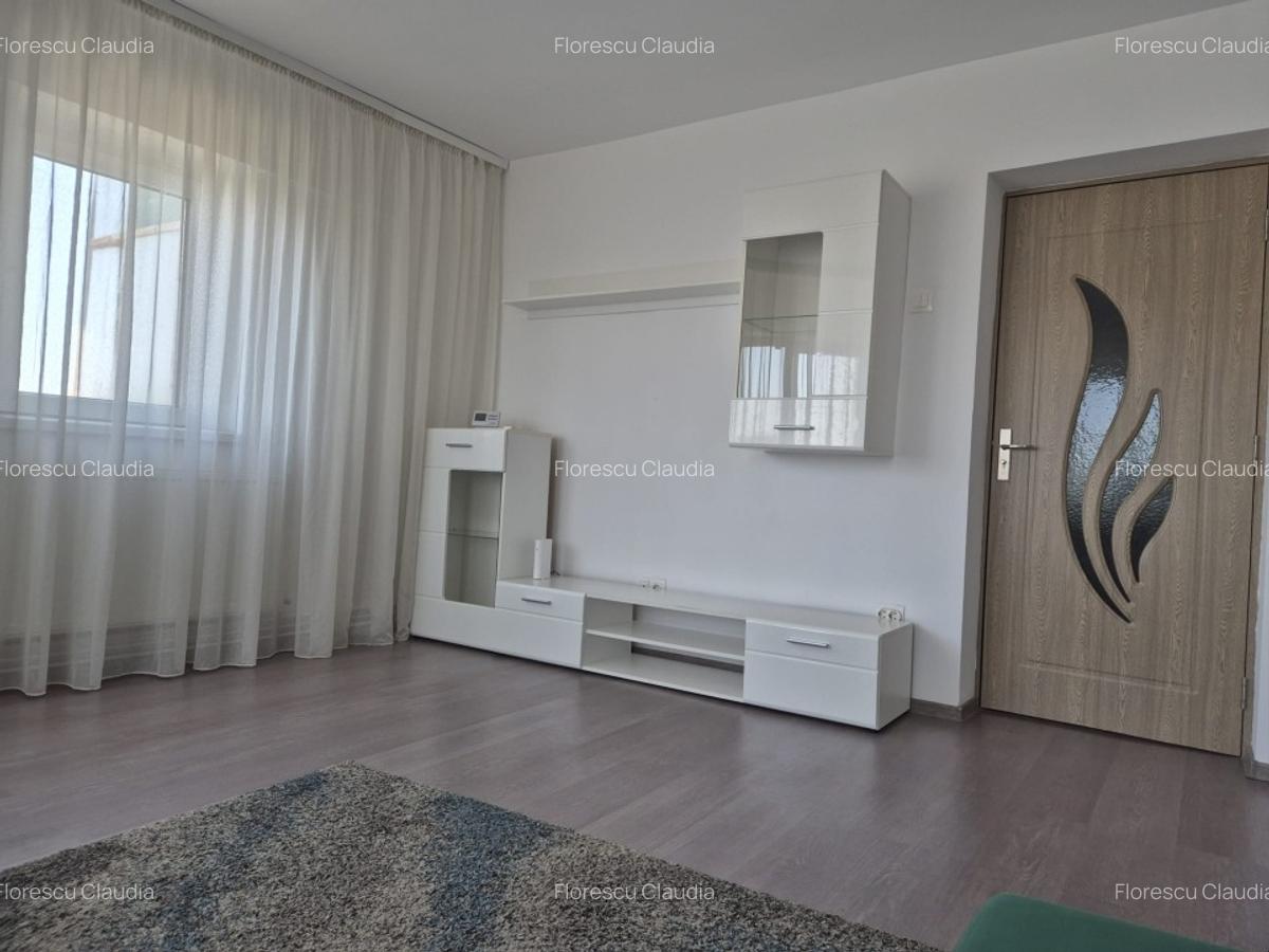 Apartament cu 3 camere semidecomandat în Basarabia - 3