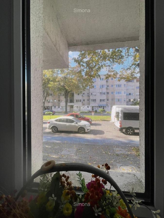 Exclusivitate - Capitol, garsoniera decomandata, stradala, ideala birou, cabinet - 12 Exclusivitate - Capitol, garsoniera decomandata, stradala, ideala birou, cabinet - 12