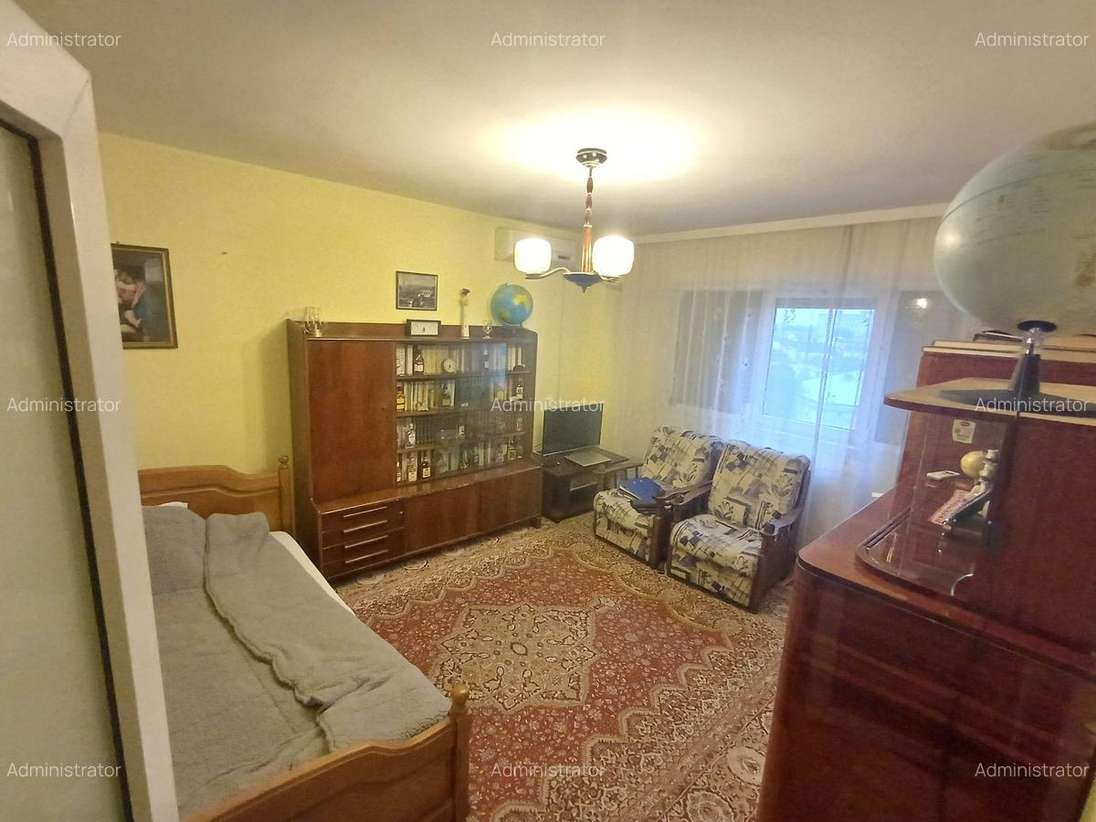Vanzare 2 camere-Imobiliare MAXICONFORT - 1