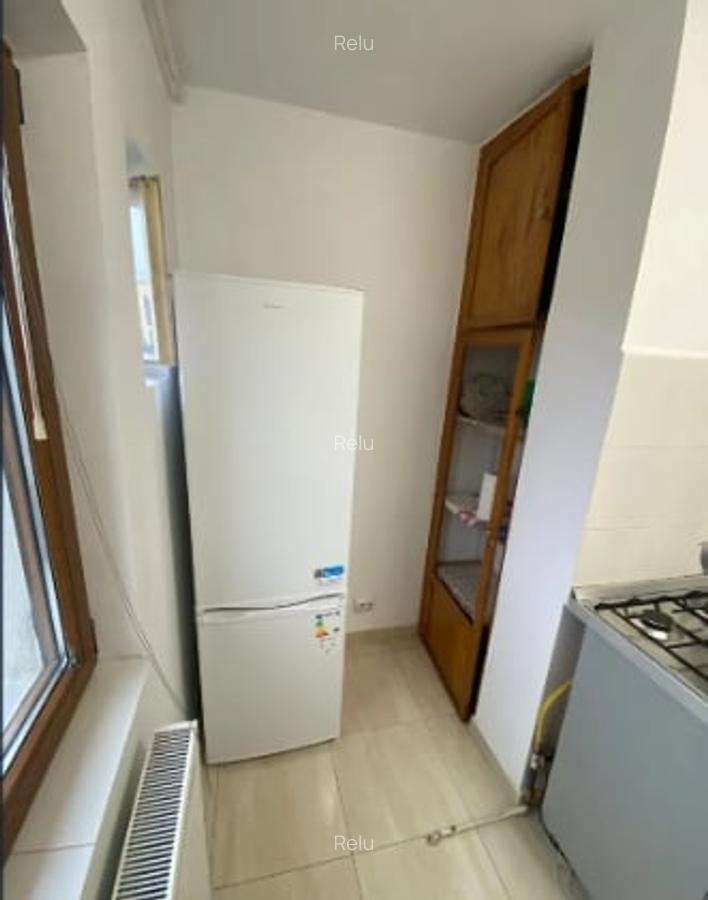 Vitan Mall METROU Dristor .bl.1992,DECOMANDATA,Amenajata,mobilata,Libera - 9