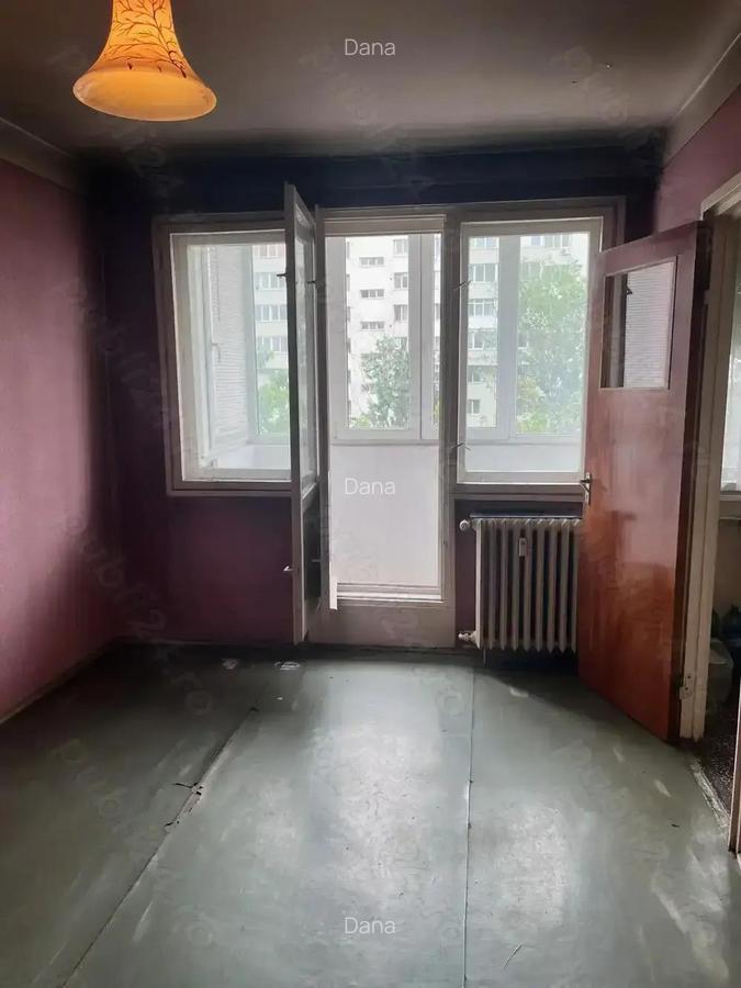 Garsoniera bd. Nicolae Grigorescu, 31 mp, etaj 4, metrou - 4