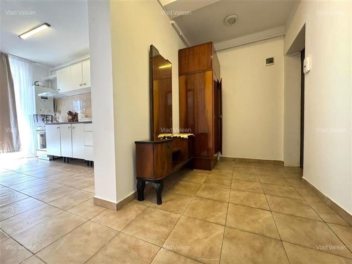 Apartament 2 camere, Decomandate, Parcare, Strada Porii - 2