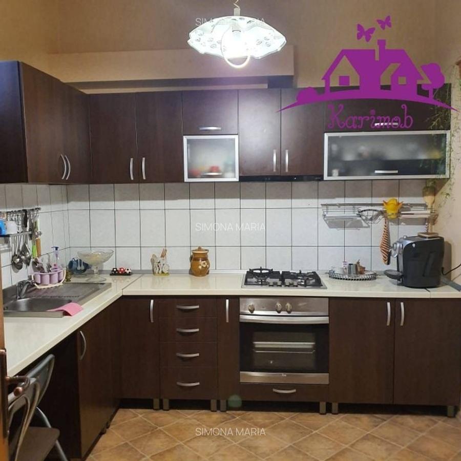 Casă cu 3 camere în Central - 1
