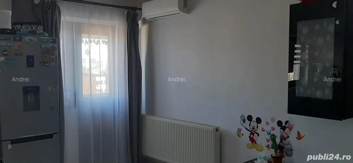De vanzare apartament 2 camere decomandat, zona 23 August - Policlinica 700 - 1