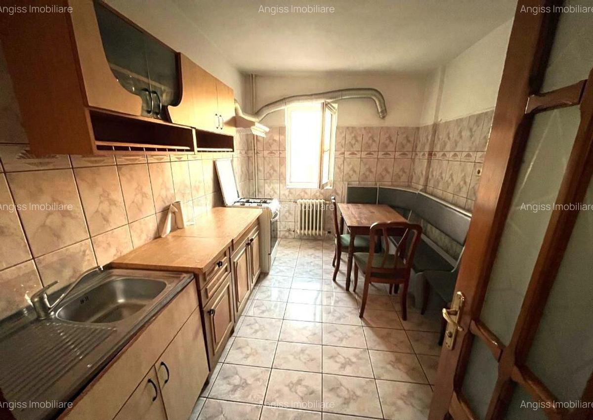 Apartament 3 camere ultracentral et.3 - 3