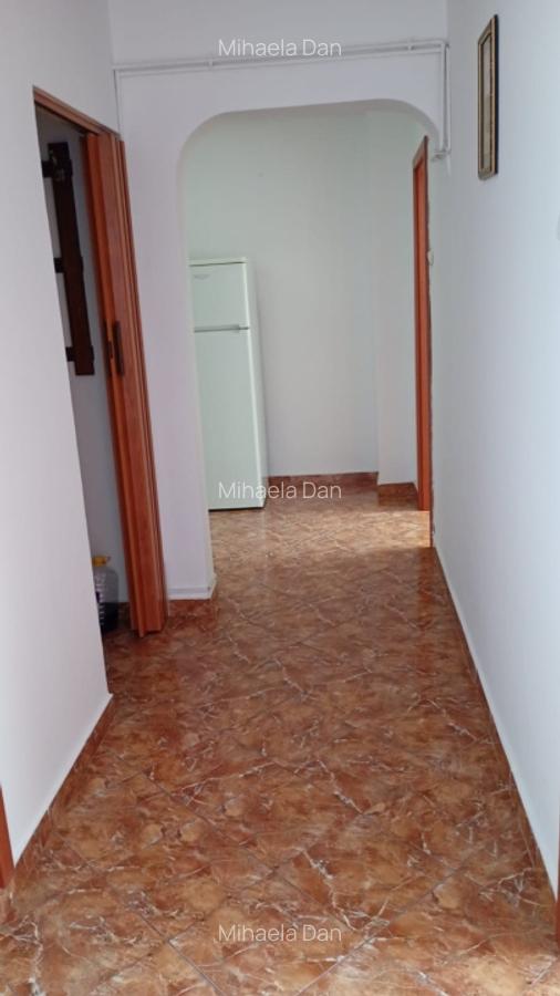 Apartament -2 camere -Zona Margeanului - 9