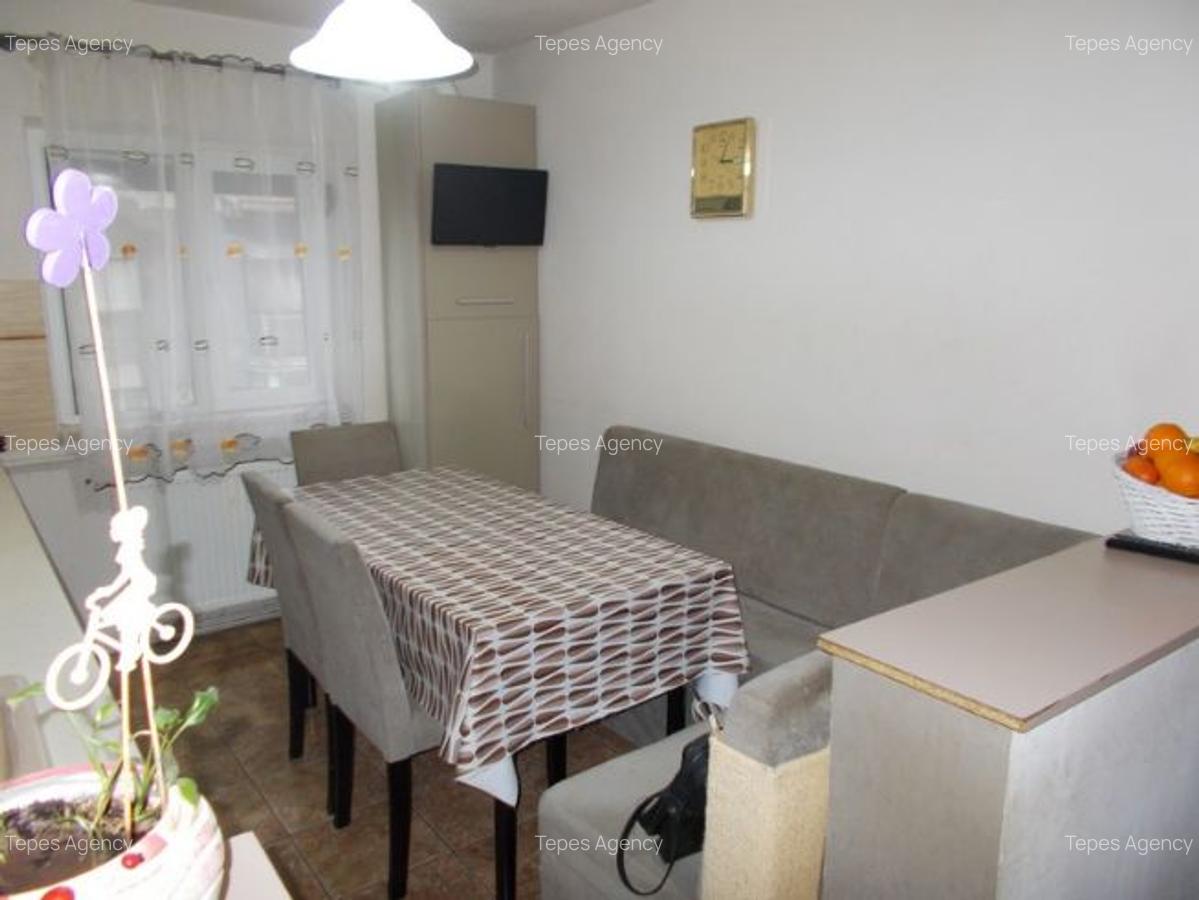 Apartament 3 camere decomandat, Timisoara, C. Martirilor, et. 4/acoperis, mobilat - 5