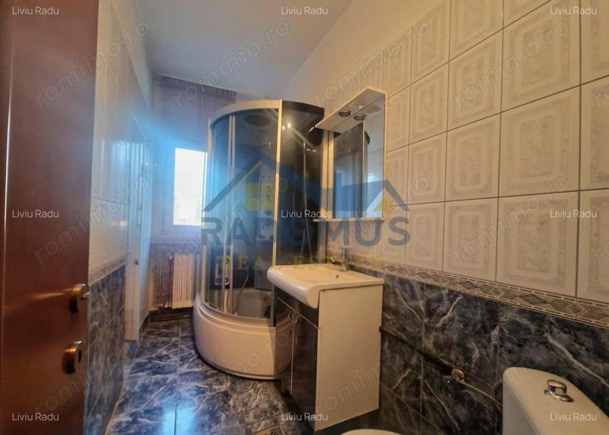 Casa + Spa?iu Comercial - Str.Strandului - 200 mp Utili - Trifazic - 16