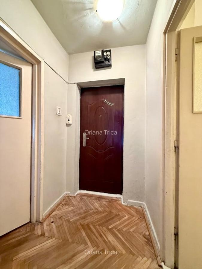 Garsonieră circulară, mobilată în Punctele Cardinale - 4