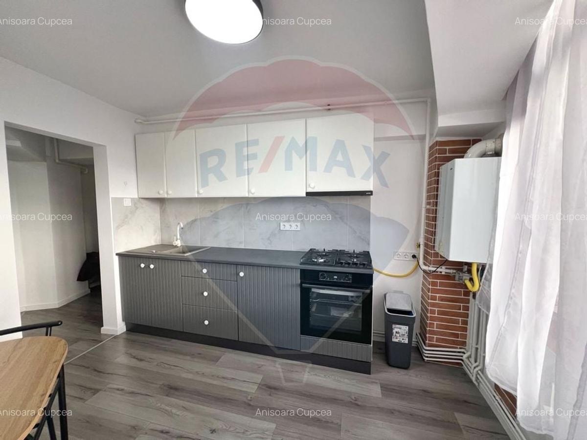 Apartament cu 3 camere de inchiriat - 4