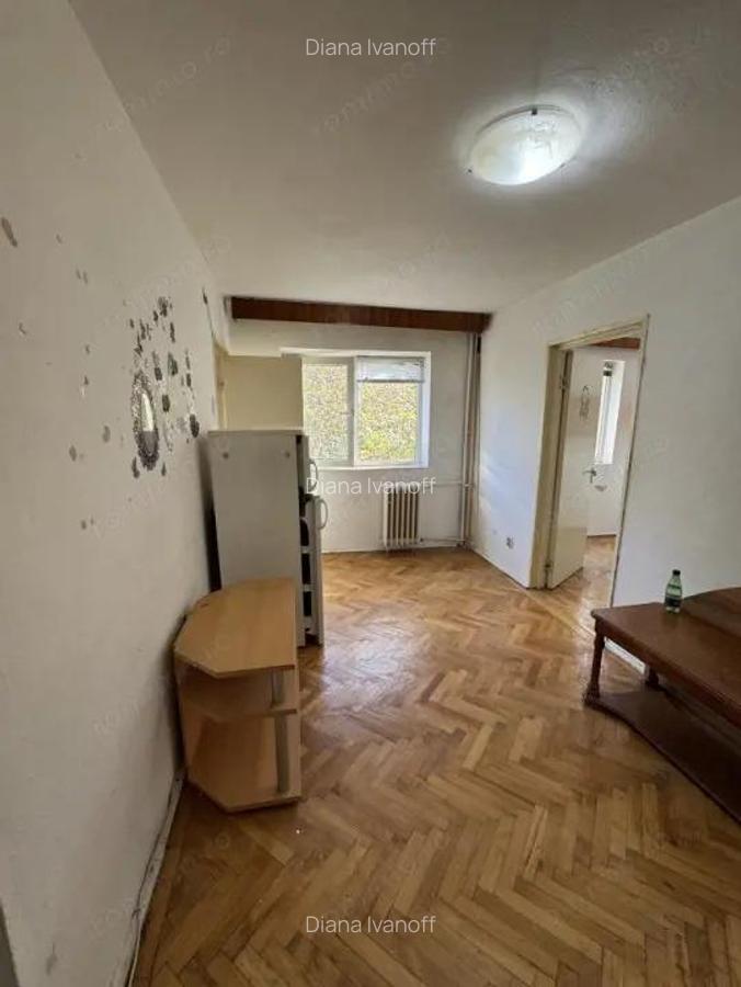 Apartament 2 camere, cf 3, etaj 3/4, zona Vest - 9