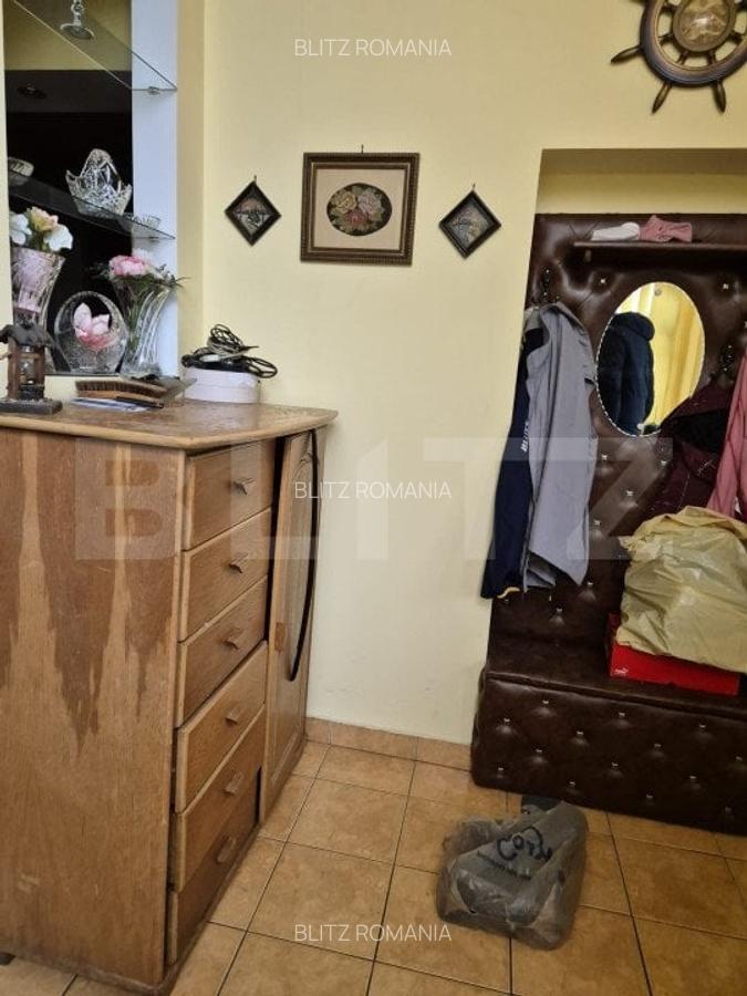 Casa de vanzare, curte comuna cu 1 locatar, 110 mp, zona ultracentrala - 4