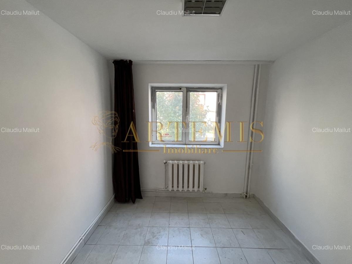 Apartament de 4 camere, decomandat, zona Independentei - 3