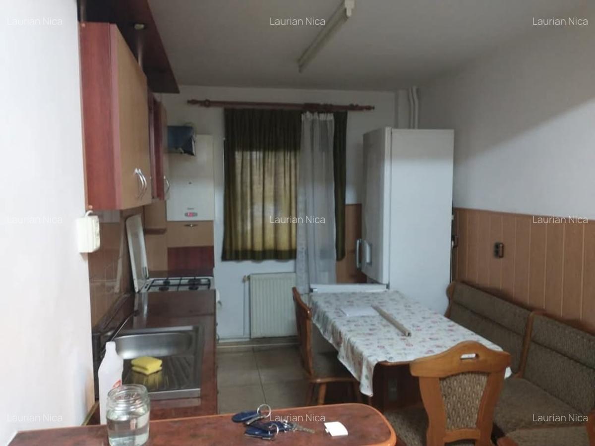 Apartament 3 camere, mobilat, Intre Lacuri - 1