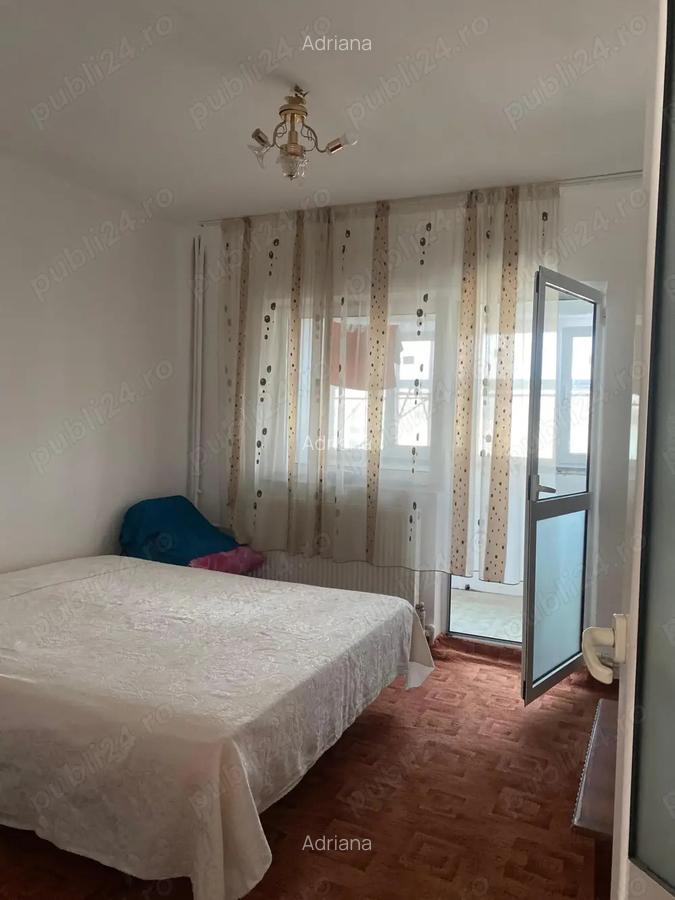 Vanzare apartament 4 camere micro 21 - 1