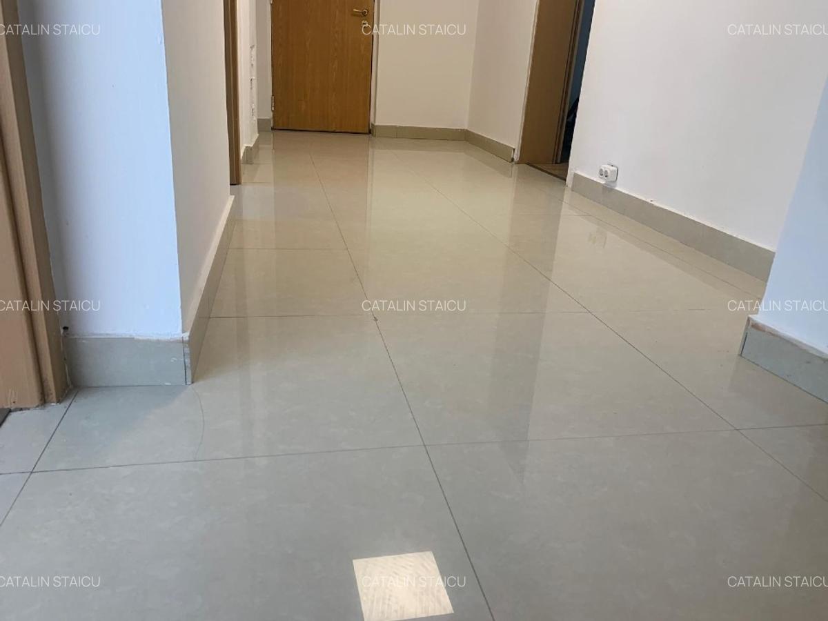 Birou/Apartament  Parter 3 camere, 2 bai Renovat complet recent/Loc parcare - 10