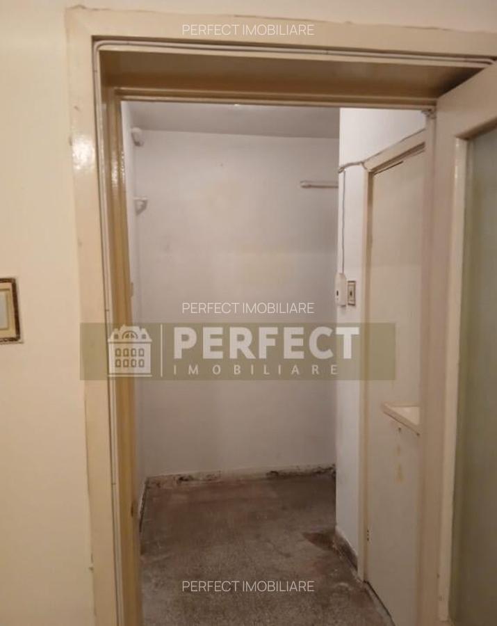 Apartament 2 camere semidecomandat etaj 4 NORD 44000euro FARA RISC!! - 4 Apartament 2 camere semidecomandat etaj 4 NORD 44000euro FARA RISC!! - 4