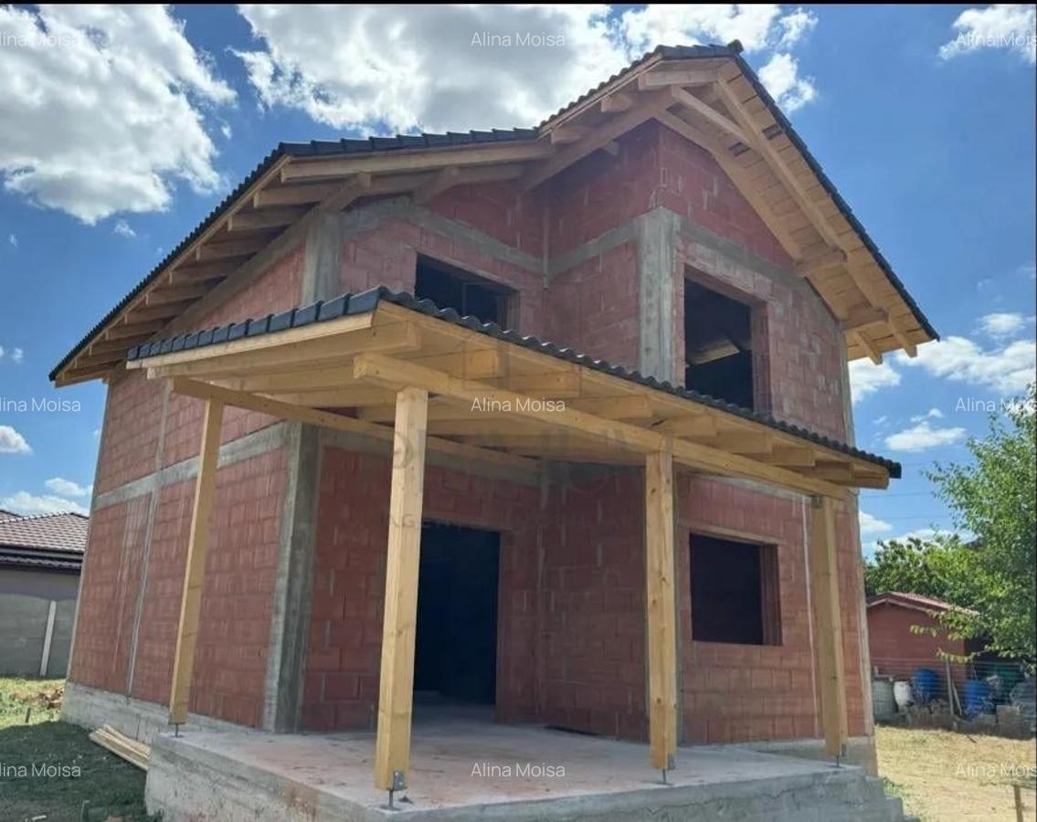 Casa la rosu - zona buna - 1