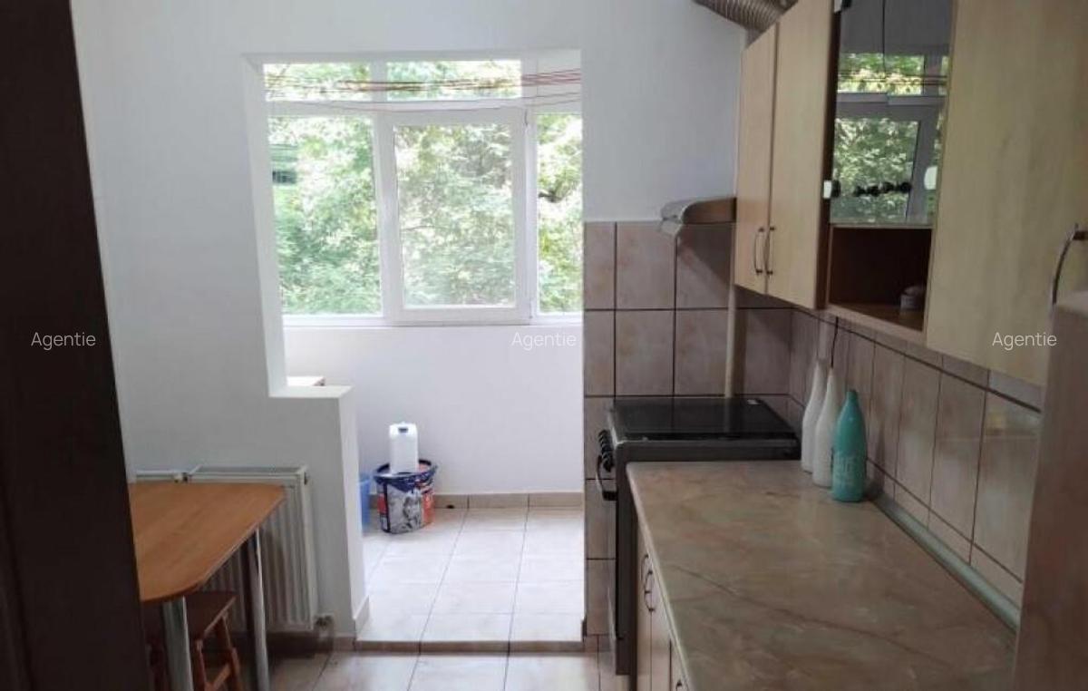 Apartament 3 camere, Zona Aparatorii Patriei - 1