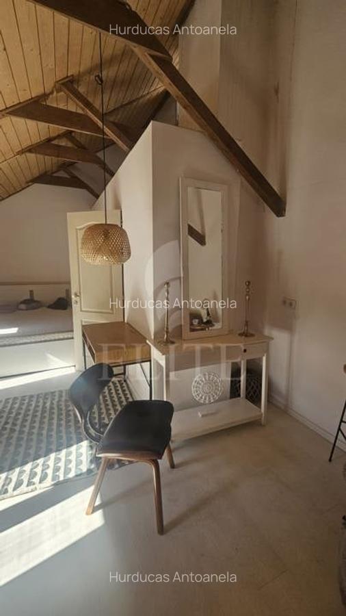 Apartament cu 3 camere semidecomandat în Central - 16