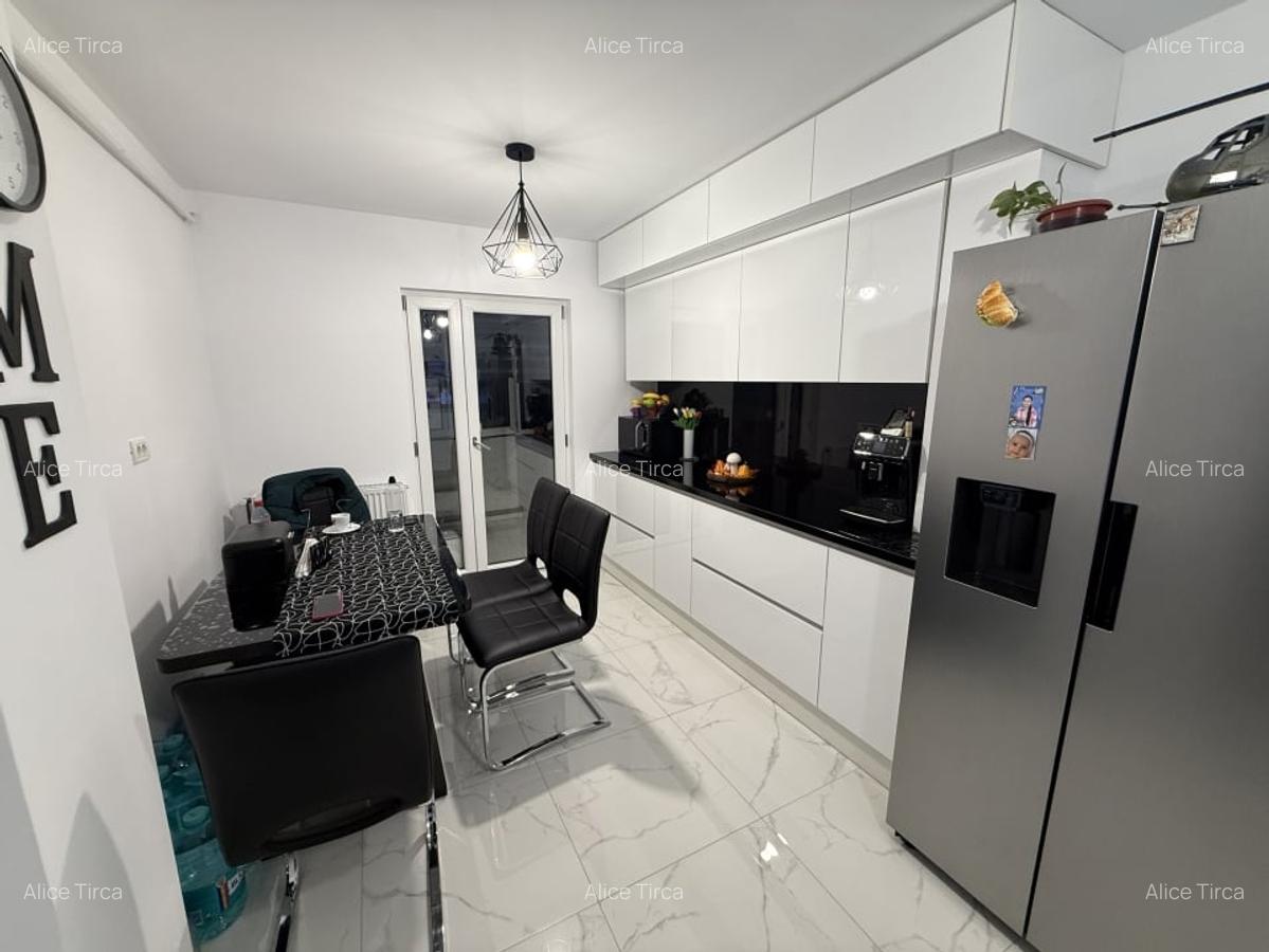 Apartament 3 camere, decomandat, 67 mp, cartier 1 Mai,  Scoala 36 - 7 Apartament 3 camere, decomandat, 67 mp, cartier 1 Mai,  Scoala 36 - 7