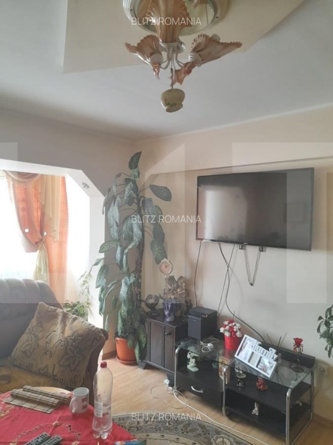 Apartament cu  3 camere, etaj 3, semidecomandat, 63 mp, zona Garii - 3