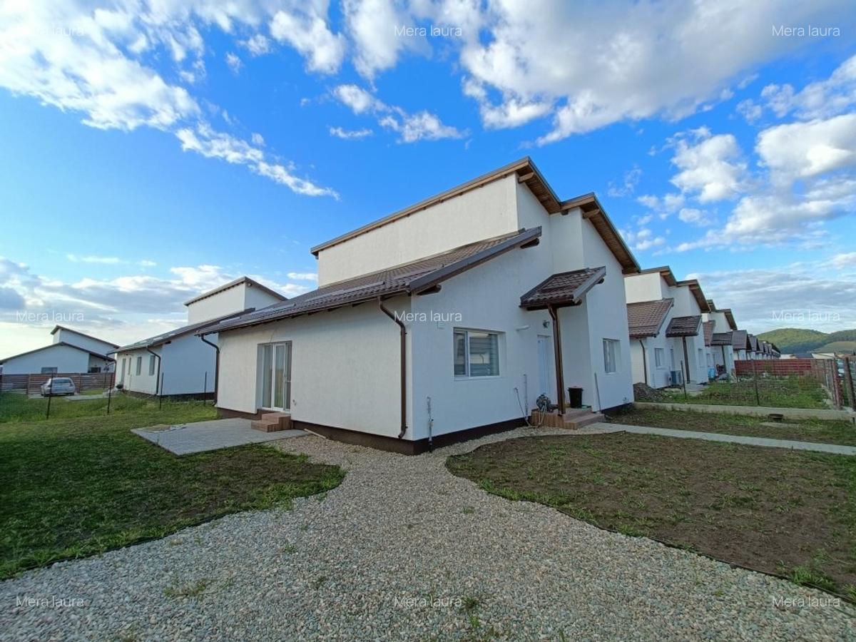 Casa individuala 3 camere mobilata/utilata noua Sanpetru - 5