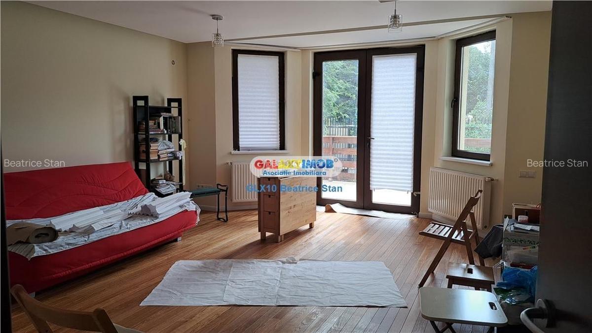 Vila foarte frumoasa langa  PALATUL si LACUL MOGOSOAIA - 15