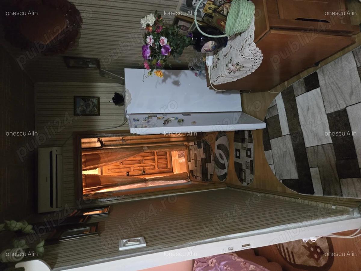 Apartament 3 camere, decomandat, etajul 1 - 5 Apartament 3 camere, decomandat, etajul 1 - 5