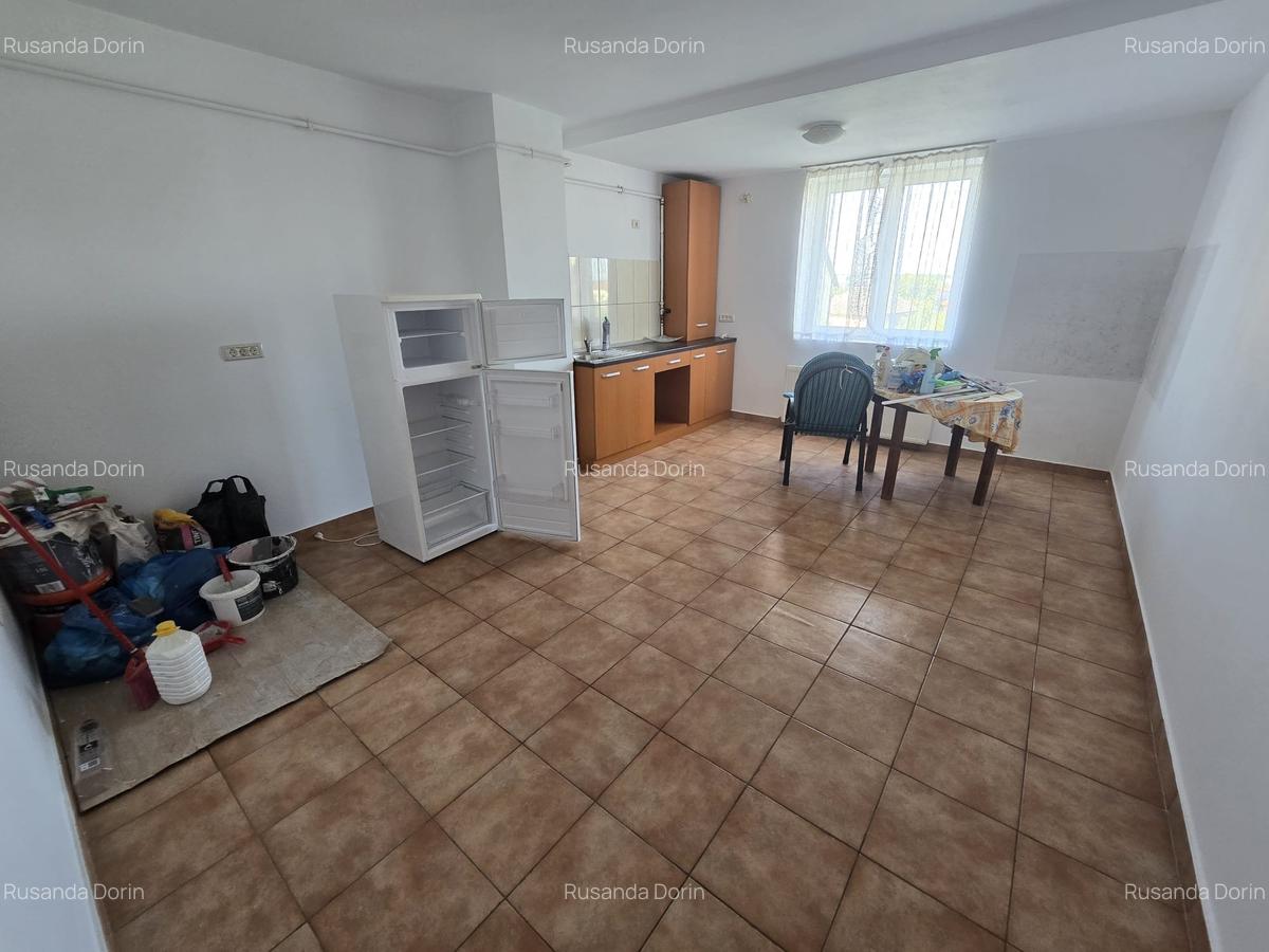 Apartament Spațios cu Curte de Închiriat în Ghiroda - Ideal pentru Familie sau B - 10