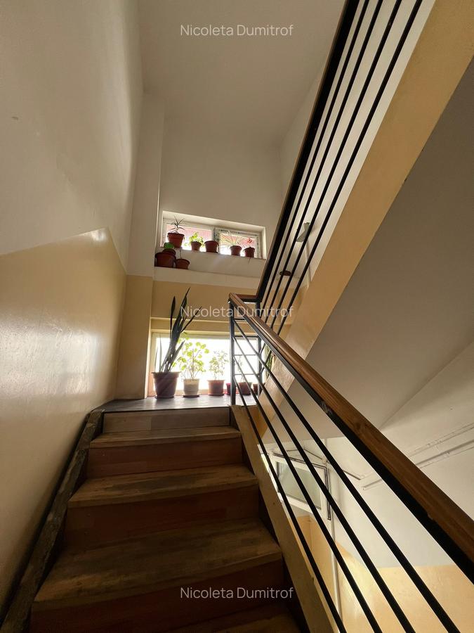 Apartament 49mp, la mansarda - cu pod !  Zona Tomis 3, Str. Zmeurei ,58.500 € - 10