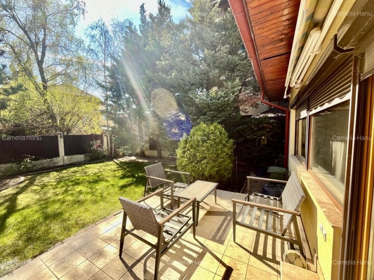 Vila cocheta de vanzare, cu 5 camere  in Pipera - 1
