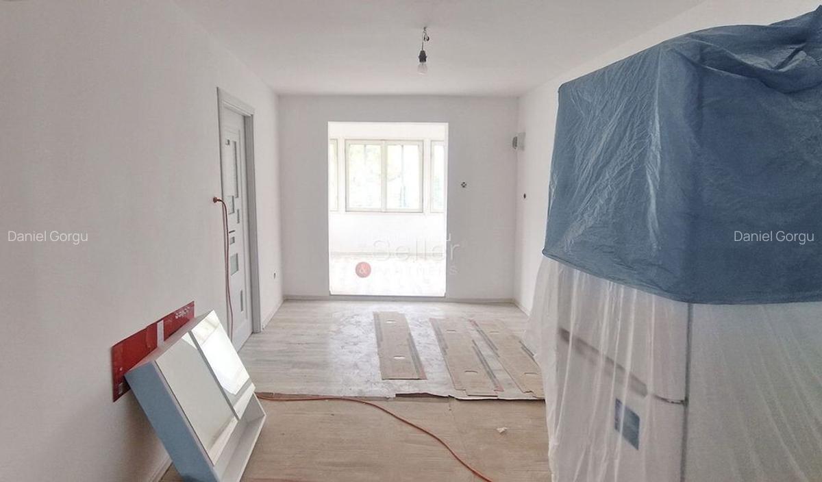 Aproape De Castelul Cantacuzino - 12 Aproape De Castelul Cantacuzino - 12