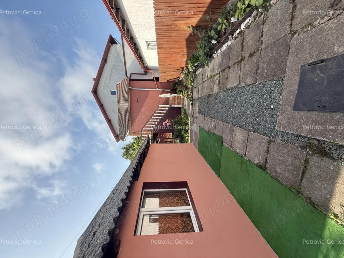 Vila de vanzare Eforie Nord 8 cam 5 min de plaja - 4