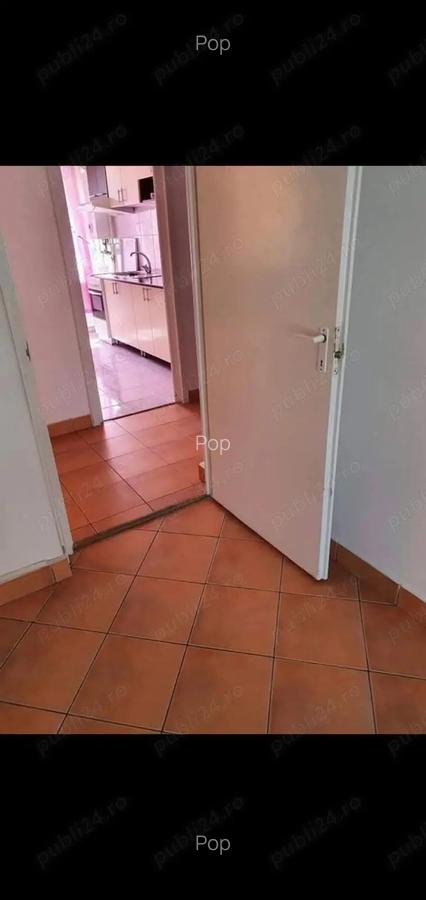 Inchiriere 2 cam Ultracentral et 1 - 4