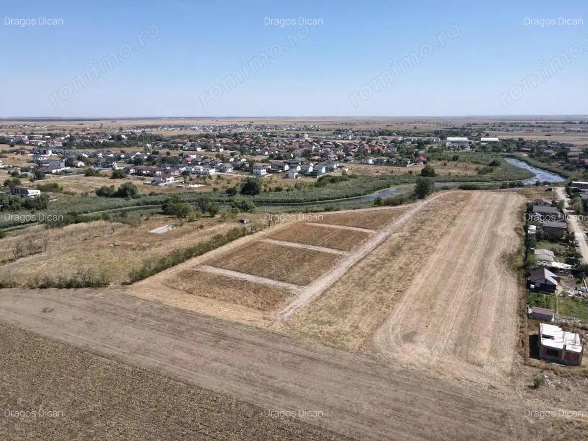 Teren Intravilan In Rate Com Berceni | superb, langa lac | #MG15 - 9