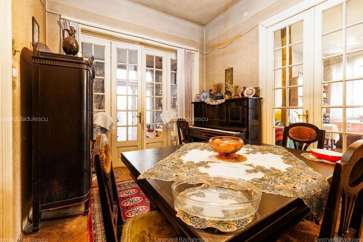 Decebal-Invingatorilor Vila 6 camere-455mp teren - 2 Decebal-Invingatorilor Vila 6 camere-455mp teren - 2