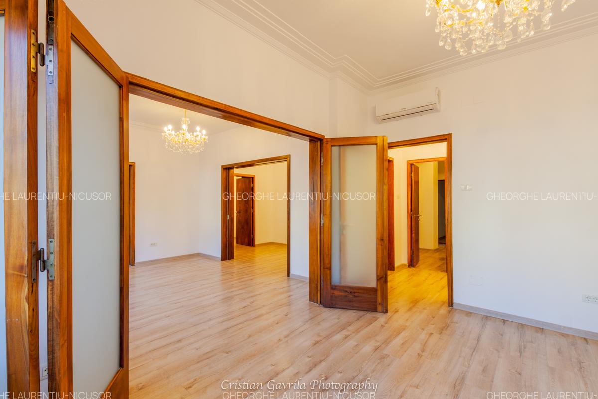 Apartament spațios și elegant – Bulevardul Lascăr Catargiu 11 - 14