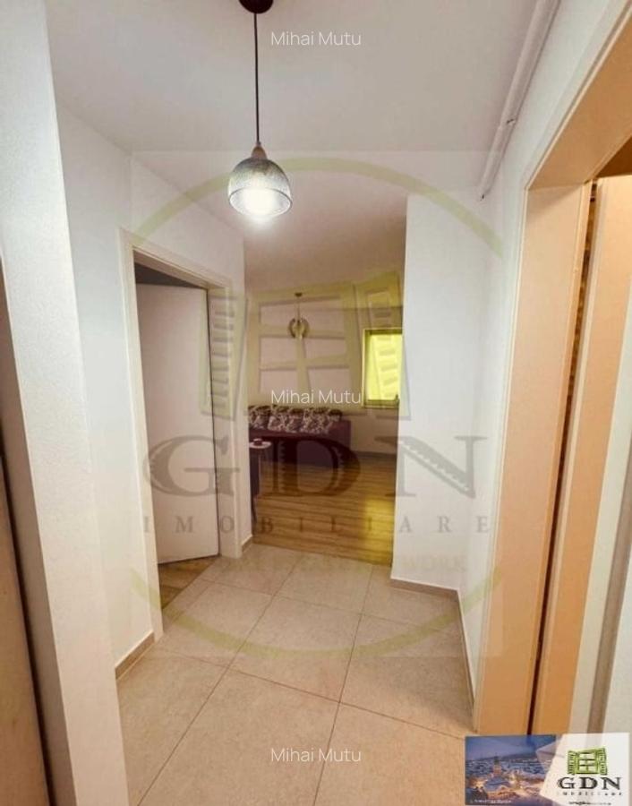 Inchiriere apartament 2 camere tip studio Coresi Brasov - 8