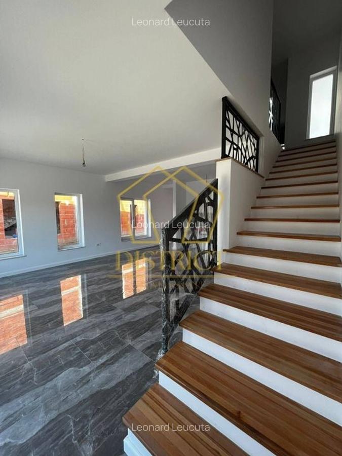 Duplex 5 camere despartit prin camera tehnica | Ghiroda - 15