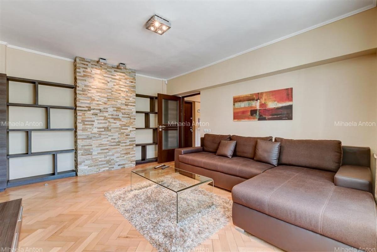 Aviatiei, Crystal Palace, Etaj 1/4, Mall Promenada, Metrou Aurel Vlaicu - 2