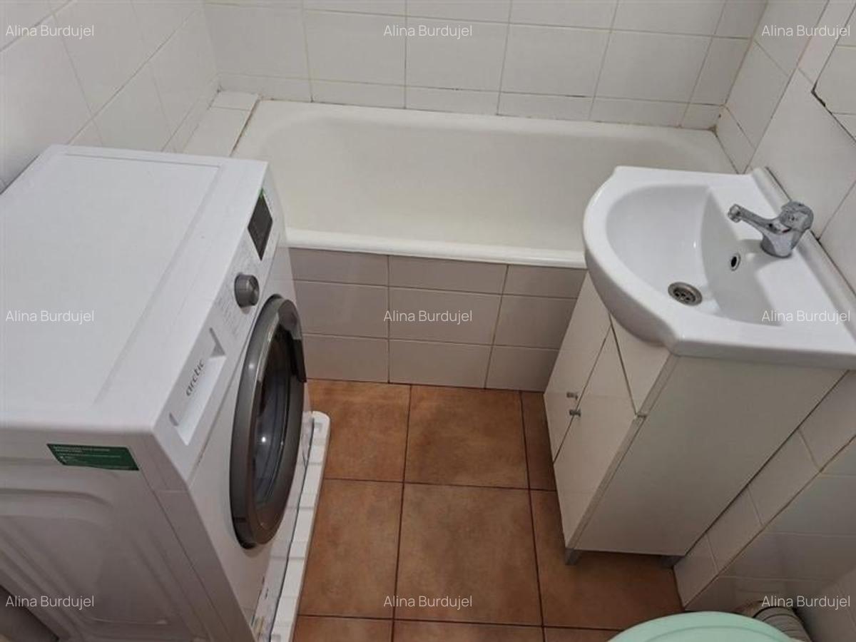 Garsonieră decomandată în Astra - 3