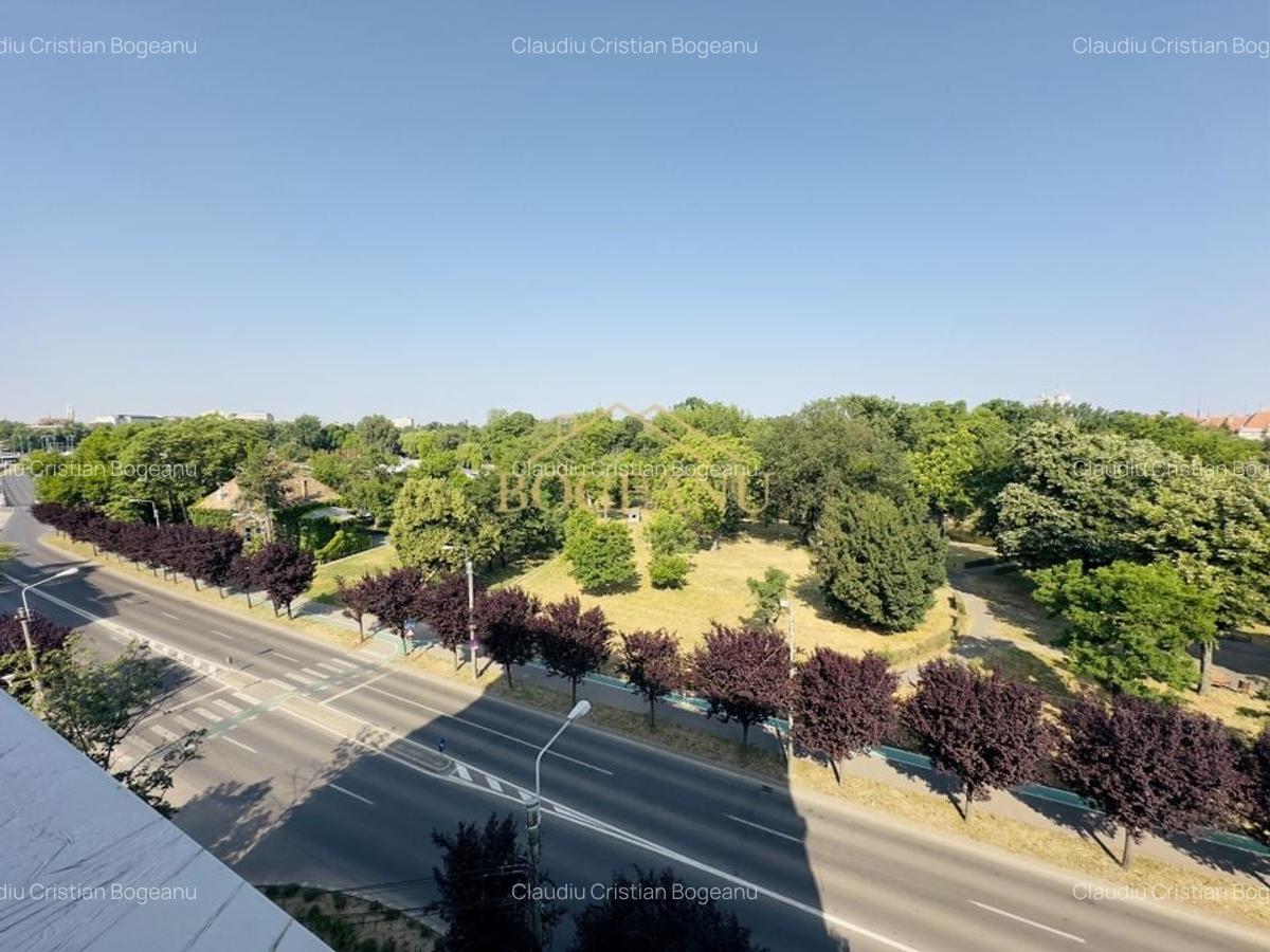 Apartament cu 3 camere semidecomandat, mobilat în Central - 17