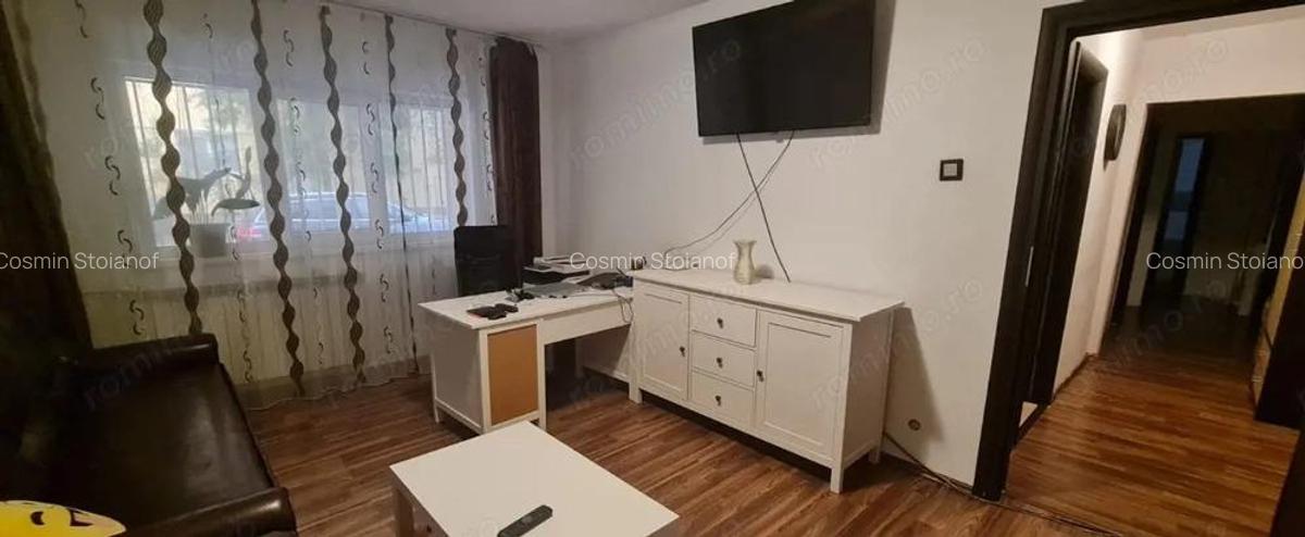 Apartament trei camere decomandat - Militari - 2