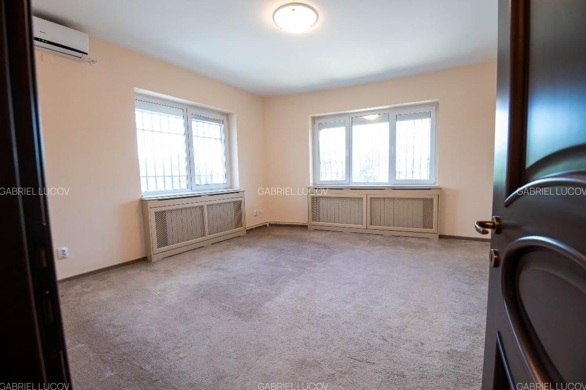 VILA P+2 CU PISCINA, 22 CAMERE SI CONSUM ZERO, BANEASA - ROMATSA - 6